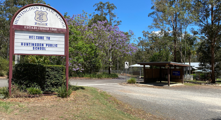 A welcome sign out the front of Huntingdon Public School.